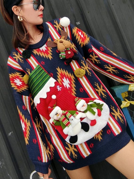 Granatowy sweter świąteczny damski bałwan z kieszenią na wino 5