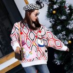 Wielokolorowy sweter damski świąteczny z naszywanym bałwanem 3D 1