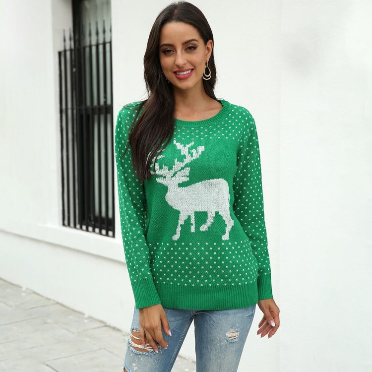 Zielony sweter świąteczny damski z aplikacją renifera tani dzianinowy