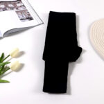 Klasyczne legginsy prążkowane w kolorze czarnym
